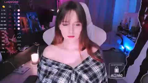 Effie online show from November 20, 2025, 10:48 am