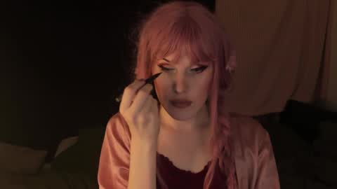 Effie Mur online show from January 17, 2025, 3:11 pm