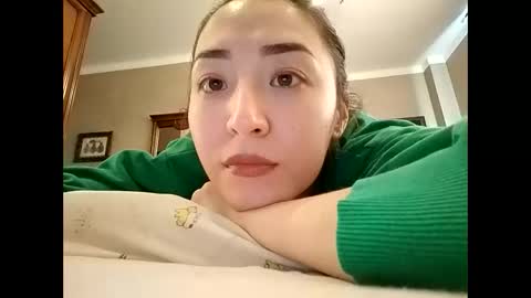 Snapshot of effy007 chatting on December 15, 2024, 10:07 am Effy online show from December 15, 2024, 10:07 am