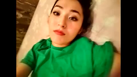 Snapshot of effy007 chatting on December 16, 2024, 5:43 pm Effy online show from December 16, 2024, 5:43 pm