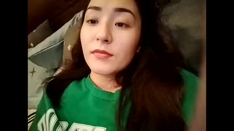 Snapshot of effy007 chatting on December 21, 2024, 1:32 pm Effy online show from December 21, 2024, 1:32 pm