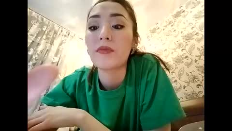 Snapshot of effy007 chatting on February 21, 2025, 2:38 pm Effy online show from February 21, 2025, 2:38 pm