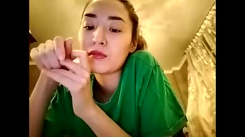 Snapshot of effy007 chatting on March 1, 2025, 4:44 pm Effy online show from March 1, 2025, 4:44 pm