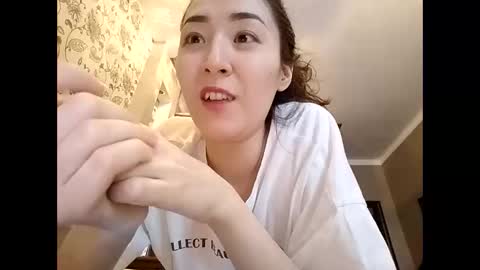 Snapshot of effy007 chatting on March 12, 2025, 12:47 pm Effy online show from March 12, 2025, 12:47 pm