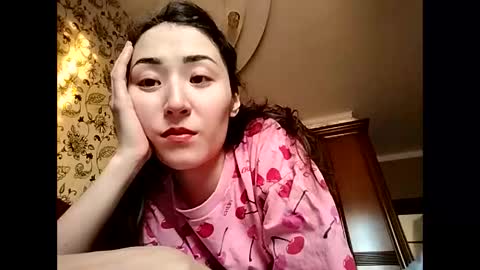 Snapshot of effy007 chatting on November 19, 2025, 10:59 am Effy online show from November 19, 2025, 10:59 am