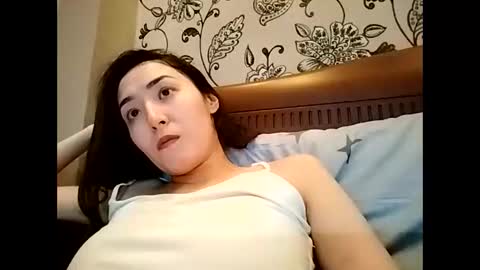 Snapshot of effy007 chatting on December 1, 2025, 2:22 pm Effy online show from December 1, 2025, 2:22 pm