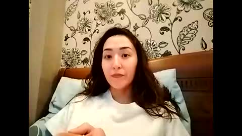 Snapshot of effy007 chatting on December 4, 2025, 2:15 pm Effy online show from December 4, 2025, 2:15 pm