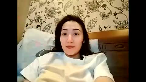 Snapshot of effy007 chatting on December 5, 2025, 4:25 pm Effy online show from December 5, 2025, 4:25 pm