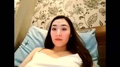 Snapshot of effy007 chatting on December 13, 2025, 7:53 pm Effy online show from December 13, 2025, 7:53 pm