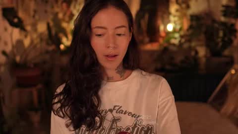 Effy online show from December 2, 2025, 12:49 am