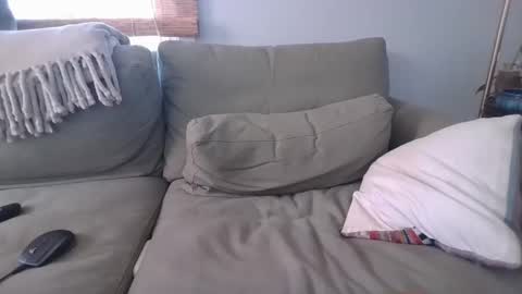 Snapshot of eggplantout chatting on September 20, 2025, 2:40 pm Eggplant Out online show from September 20, 2025, 2:40 pm