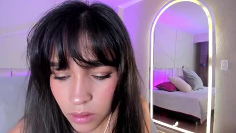 Snapshot of eimmy_bm chatting on October 6, 2025, 7:00 pm eimmy_bm online show from October 6, 2025, 7:00 pm