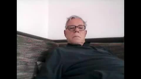 Snapshot of eisbaer1957 chatting on December 15, 2024, 8:52 am eisbaer1957 online show from December 15, 2024, 8:52 am