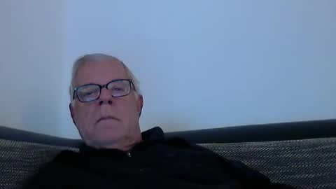 Snapshot of eisbaer1957 chatting on November 9, 2025, 7:28 am eisbaer1957 online show from November 9, 2025, 7:28 am