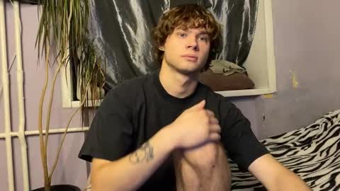 Eitan online show from November 6, 2025, 3:02 pm