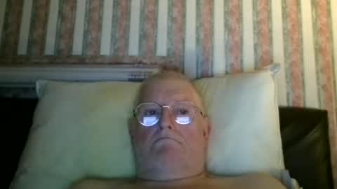 Snapshot of eketman1964 chatting on October 11, 2025, 10:52 pm eketman1964 online show from October 11, 2025, 10:52 pm