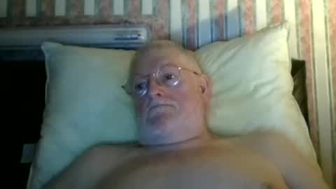 Snapshot of eketman1964 chatting on October 23, 2025, 11:24 pm eketman1964 online show from October 23, 2025, 11:24 pm
