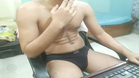 Snapshot of ekzxoxo chatting on February 16, 2025, 10:32 pm Ekz online show from February 16, 2025, 10:32 pm