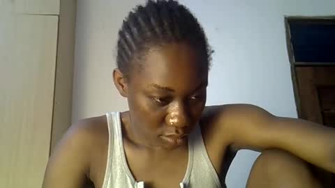 Snapshot of el_petite chatting on December 9, 2024, 7:50 pm petite online show from December 9, 2024, 7:50 pm