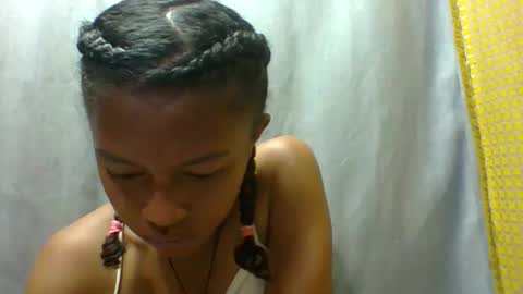 elaliealdy online show from September 15, 2025, 7:19 am