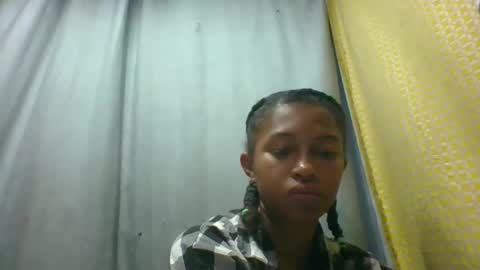 elaliealdy online show from October 3, 2025, 6:54 am