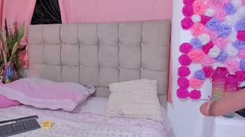 Ela  online show from February 24, 2025, 12:09 am