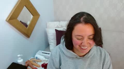 elamurray online show from November 24, 2025, 8:08 pm