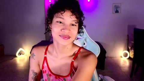 Snapshot of elaseles23 chatting on September 17, 2025, 11:28 pm elaseles23 online show from September 17, 2025, 11:28 pm