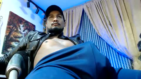 elcaballeroblack online show from October 8, 2025, 1:36 am