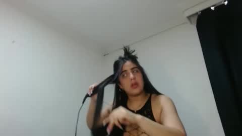 electraweb_09 online show from October 21, 2025, 8:20 pm