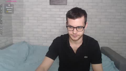 Snapshot of electric_smile chatting on January 14, 2025, 8:31 am Alex online show from January 14, 2025, 8:31 am