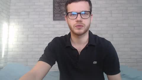 Snapshot of electric_smile chatting on January 18, 2025, 10:39 am Alex online show from January 18, 2025, 10:39 am