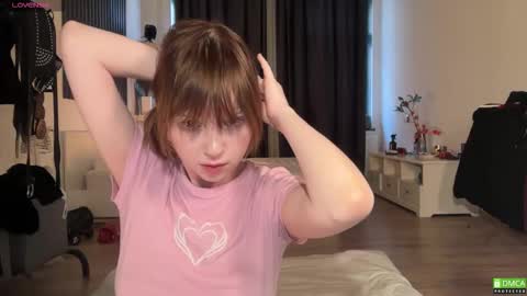 Snapshot of electric_woman chatting on November 3, 2025, 11:00 am Aleksa online show from November 3, 2025, 11:00 am