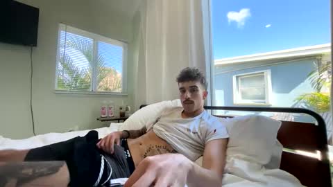 electron448 online show from October 21, 2025, 7:03 pm