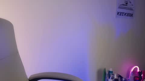 Snapshot of elektra_sky11 chatting on January 6, 2025, 4:58 am Elektra Sky online show from January 6, 2025, 4:58 am