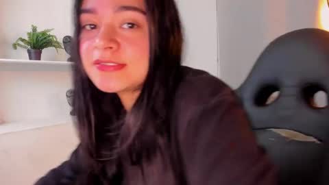 Snapshot of elen_cr chatting on October 11, 2025, 1:20 pm Elen CR online show from October 11, 2025, 1:20 pm