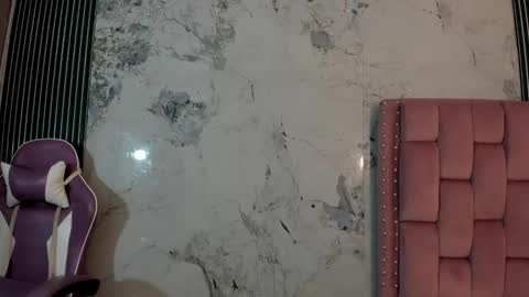 elena_wolff online show from December 16, 2025, 11:59 am