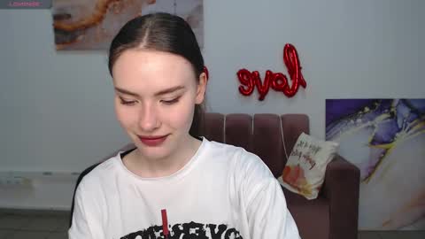 elenaoconar online show from March 10, 2025, 6:38 am