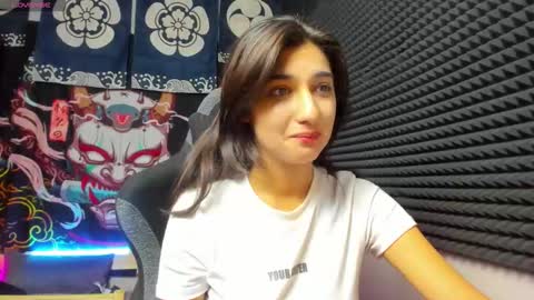 Snapshot of elfy_rare chatting on October 23, 2025, 10:47 am Elfy online show from October 23, 2025, 10:47 am