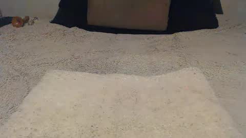 elgsslt online show from November 25, 2025, 1:55 pm