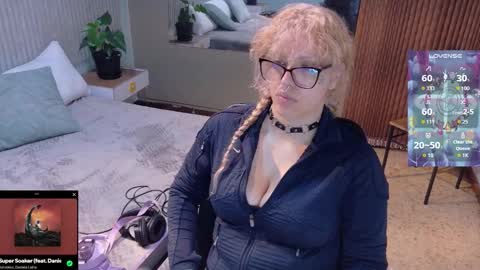 Snapshot of eli666uwu chatting on September 14, 2025, 12:15 pm eli666uwu online show from September 14, 2025, 12:15 pm