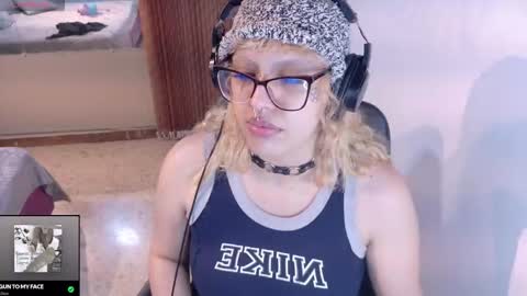 Snapshot of eli666uwu chatting on October 8, 2025, 9:45 pm eli666uwu online show from October 8, 2025, 9:45 pm