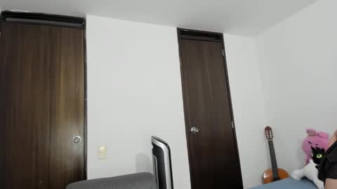 Snapshot of eli_dl chatting on October 29, 2025, 8:38 am eli_dl online show from October 29, 2025, 8:38 am