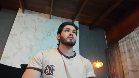 Snapshot of eliankeiser chatting on November 19, 2025, 12:27 pm Elian online show from November 19, 2025, 12:27 pm