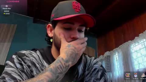 Snapshot of eliankeiser chatting on December 16, 2025, 12:21 pm Elian online show from December 16, 2025, 12:21 pm