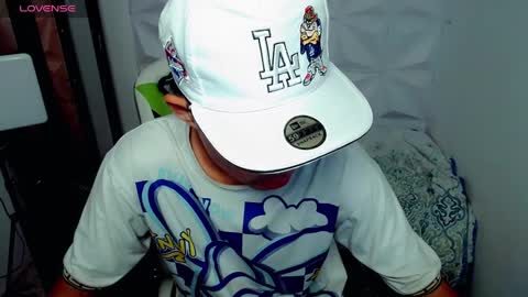 Snapshot of elii_797 chatting on December 5, 2024, 12:44 pm bby-santy online show from December 5, 2024, 12:44 pm