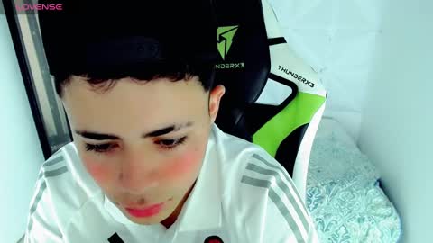 Snapshot of elii_797 chatting on December 6, 2024, 1:33 pm bby-santy online show from December 6, 2024, 1:33 pm