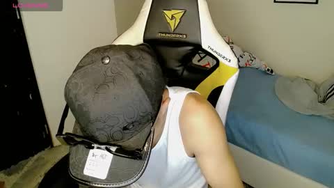 Snapshot of elii_797 chatting on November 1, 2025, 7:05 pm bby-santy online show from November 1, 2025, 7:05 pm