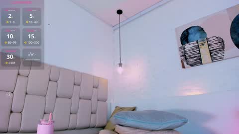 E L I I Z A B E T H   online show from January 25, 2025, 8:00 am