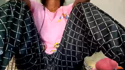 Snapshot of elina_roy03 chatting on November 10, 2025, 10:14 am elina_roy03 online show from November 10, 2025, 10:14 am